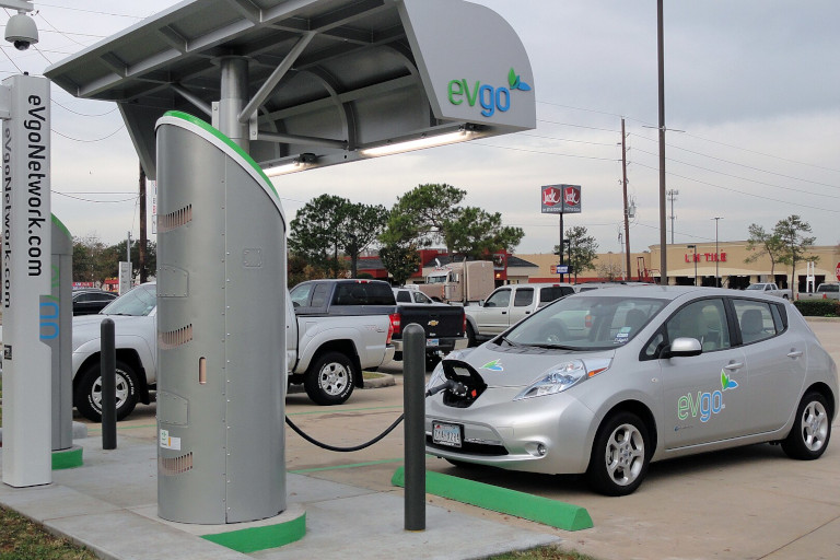 Nissan Leaf recharging